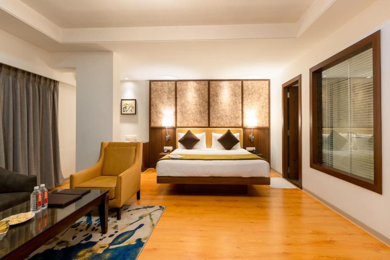Freesia By Express Inn Palghar Екстер'єр фото