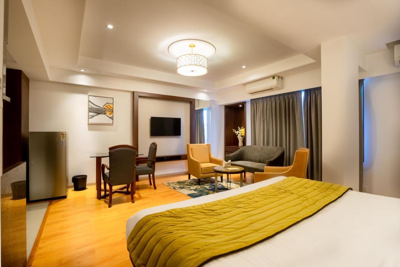 Freesia By Express Inn Palghar Екстер'єр фото