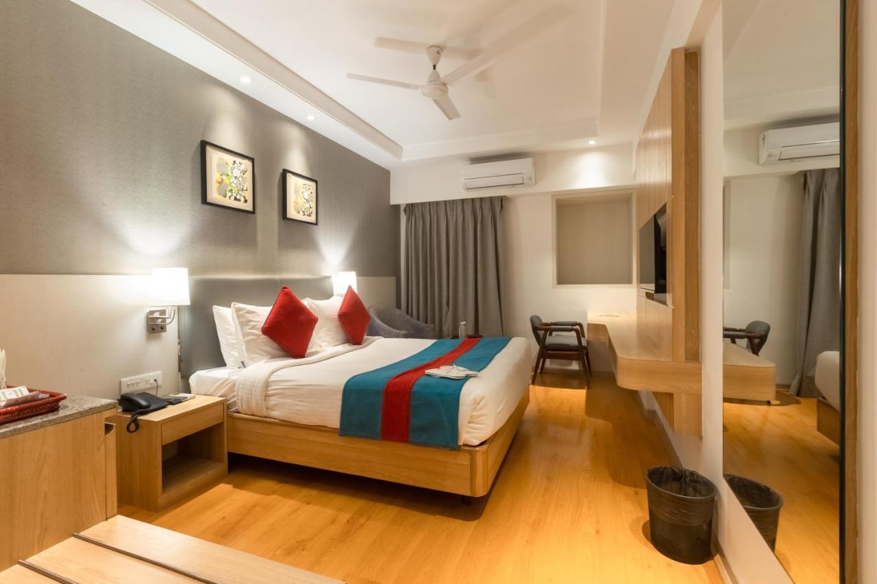 Freesia By Express Inn Palghar Екстер'єр фото